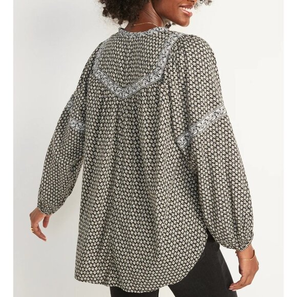 Old Navy Womens Oversize Floral Printed Poet Swing Long-Sleeve Split Neck M Tall - Picture 3 of 13